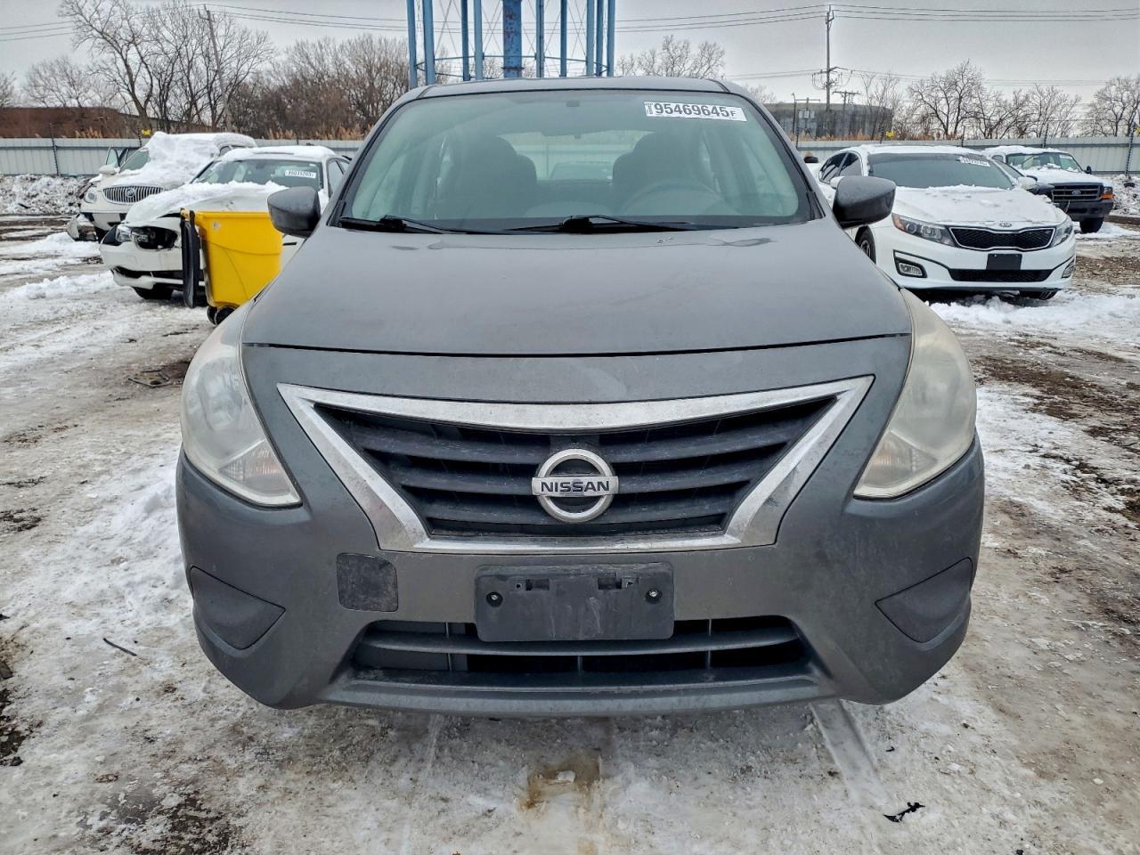2019 Nissan Versa S - Фото 5