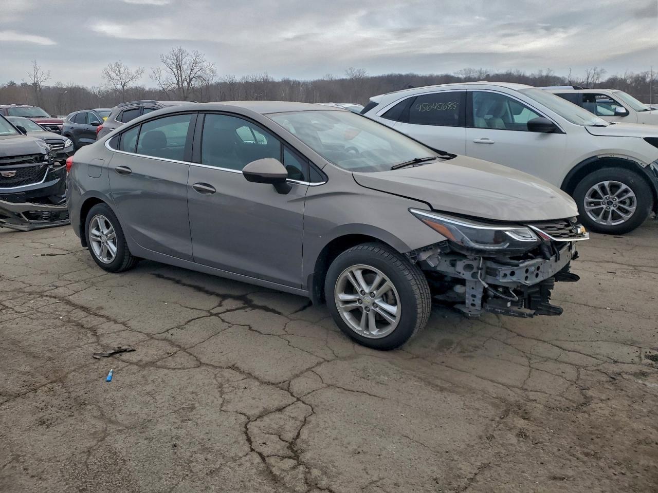 2017 Chevrolet Cruze Lt - Image 4