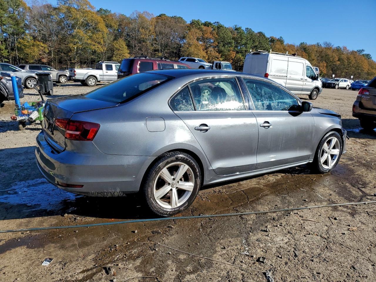 2017 Volkswagen Jetta S - Фото 3