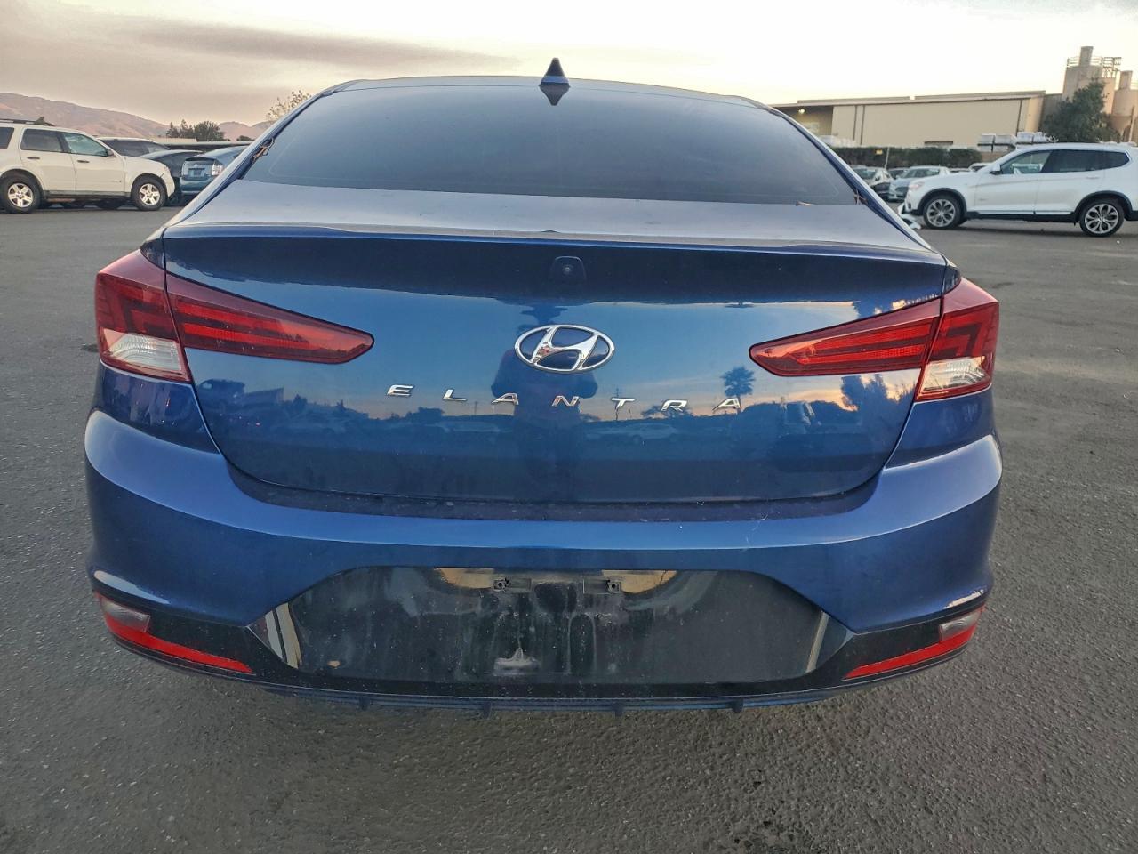 2020 Hyundai Elantra Sel - Фото 6