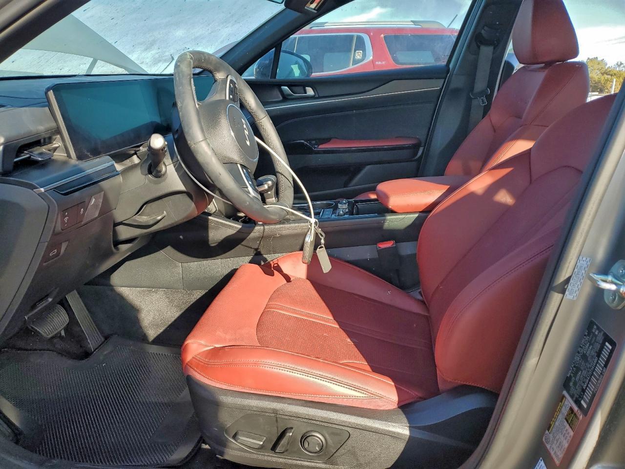 2026 Kia K5 - Фото 7