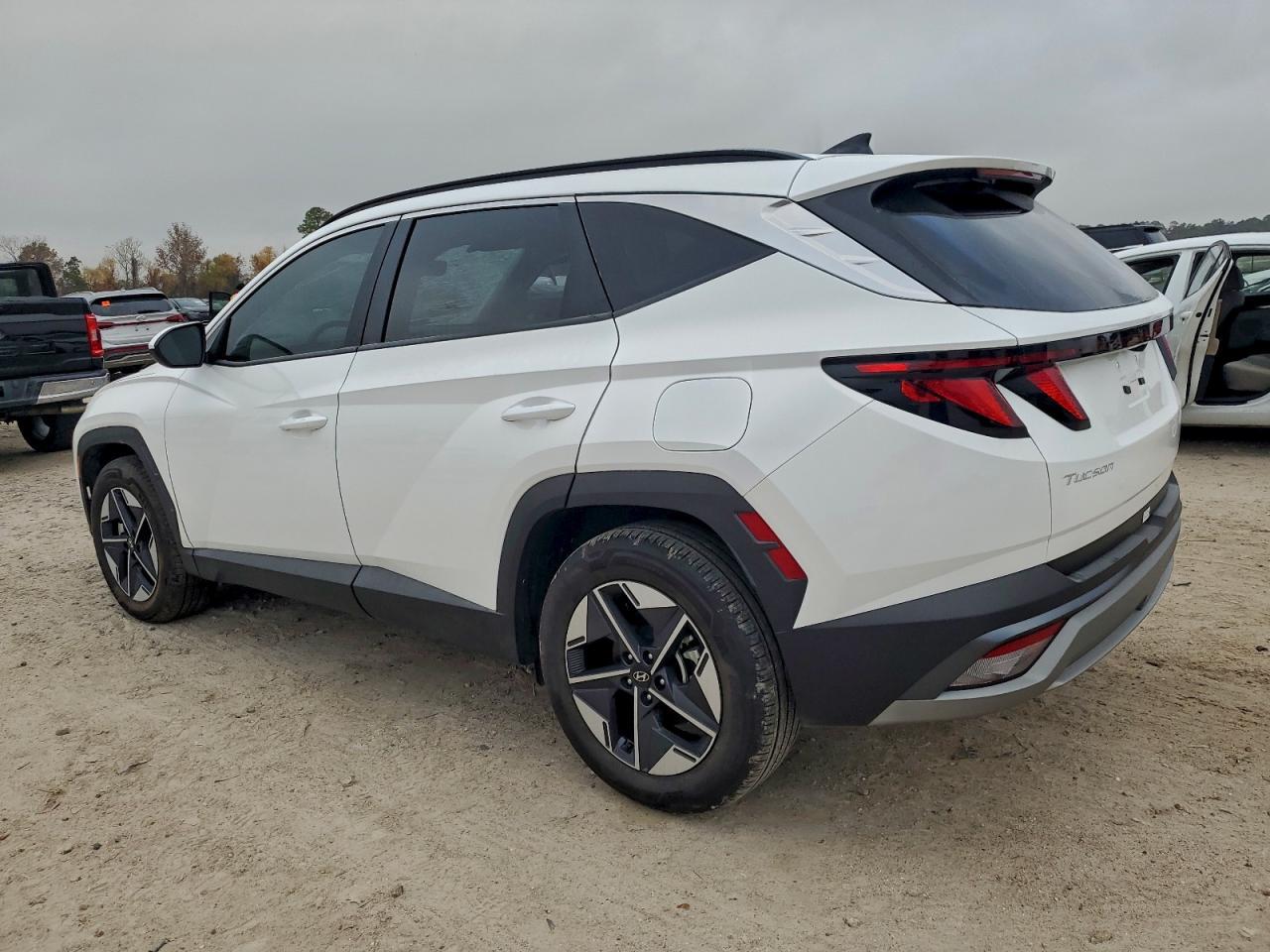 2025 Hyundai Tucson Sel - Image 2