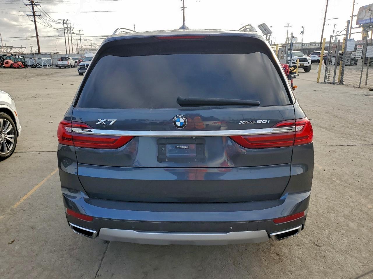 2019 BMW X7 xDrive50I - Фото 6