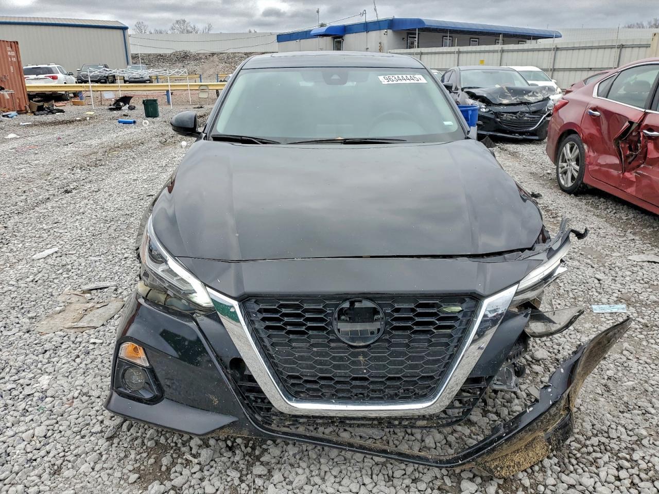 2022 Niss Altima - Фото 5