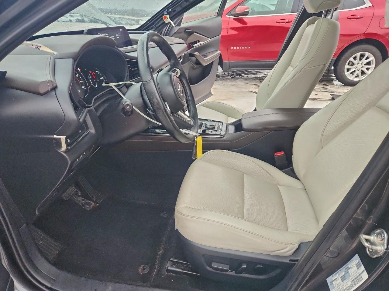 2022 Mazda Cx-30 Premium - Image 7