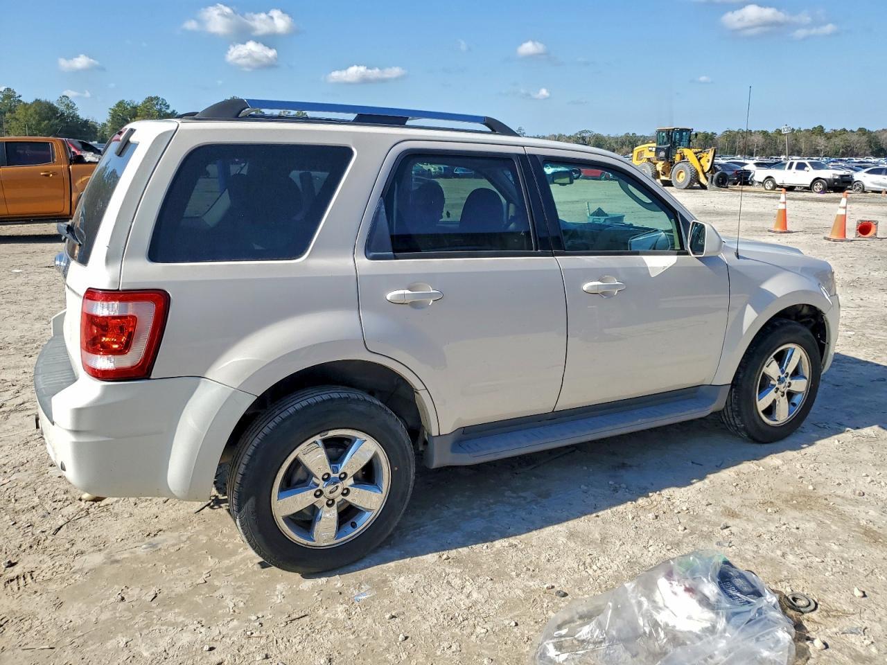 2009 Ford Escape Limited - Фото 3