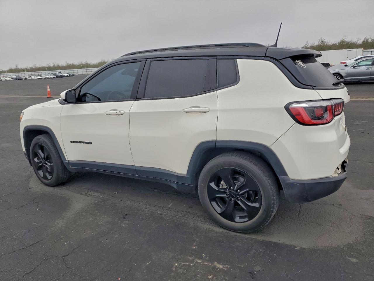 2018 Jeep Compass Latitude - Фото 2