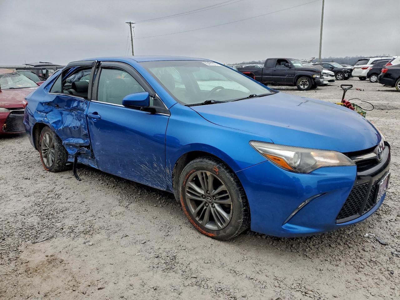 2017 Toyota Camry Le - Фото 4