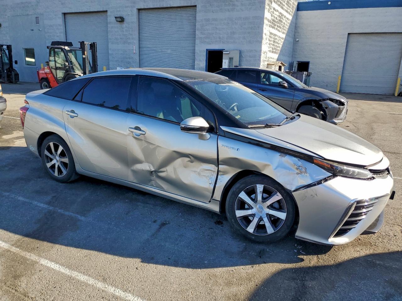 2016 Toyota Mirai - Фото 4