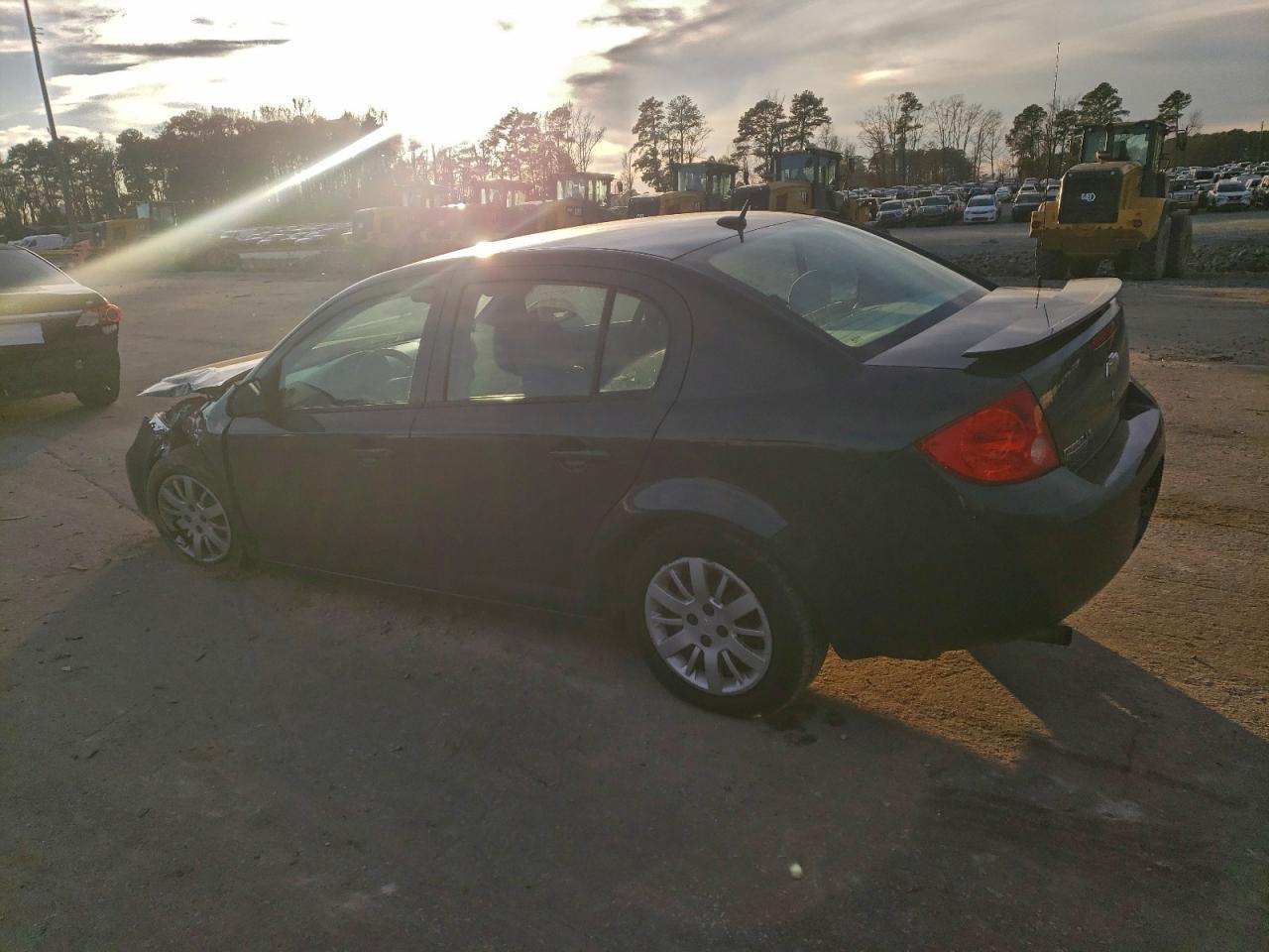 2009 Chevrolet Cobalt Ls - Image 2