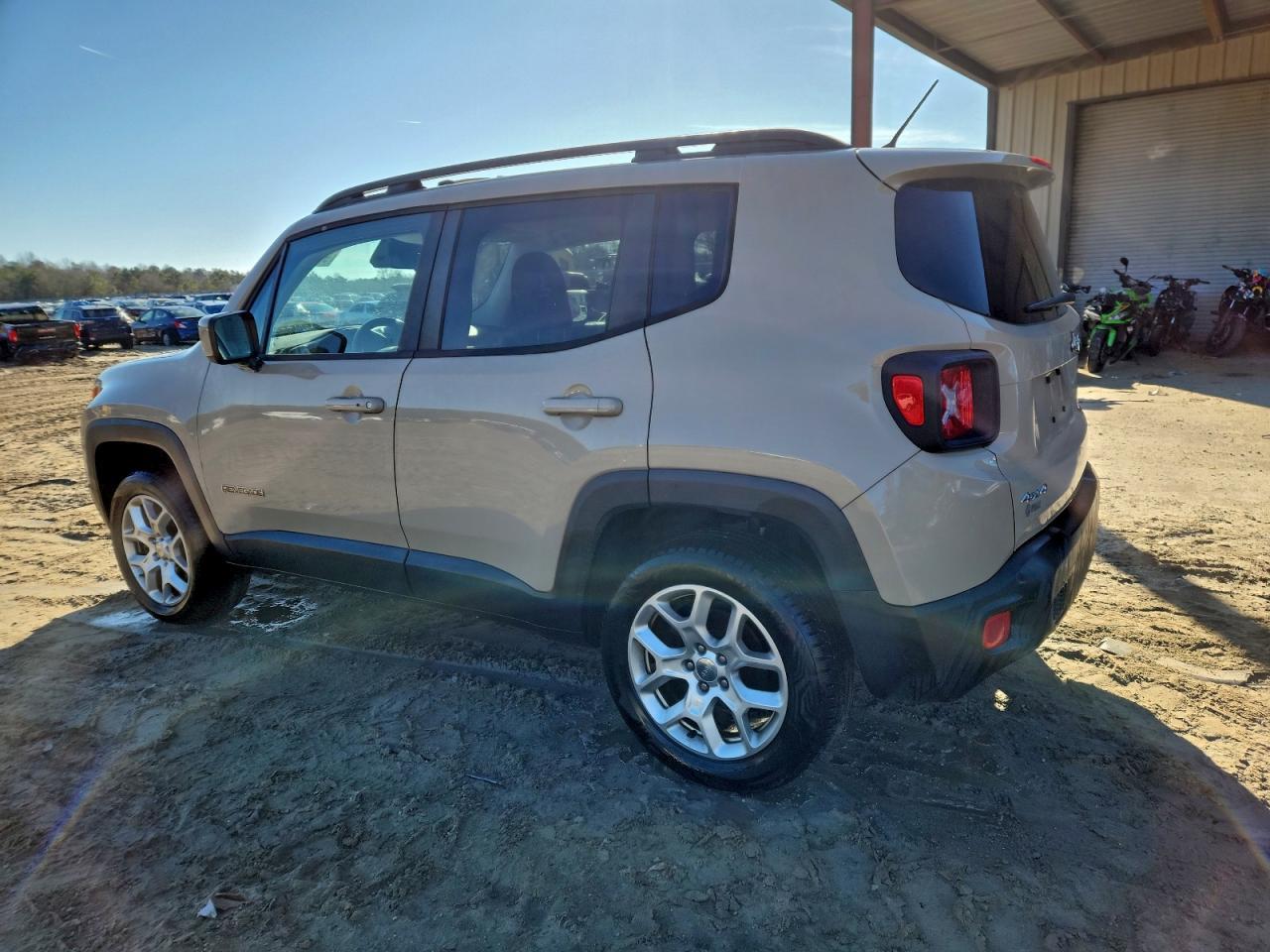 2016 Jeep Renegade Latitude - Фото 2