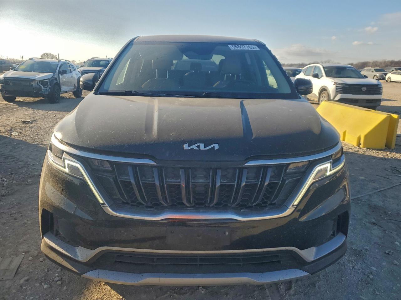 2022 Kia Carnival Lx - Фото 5