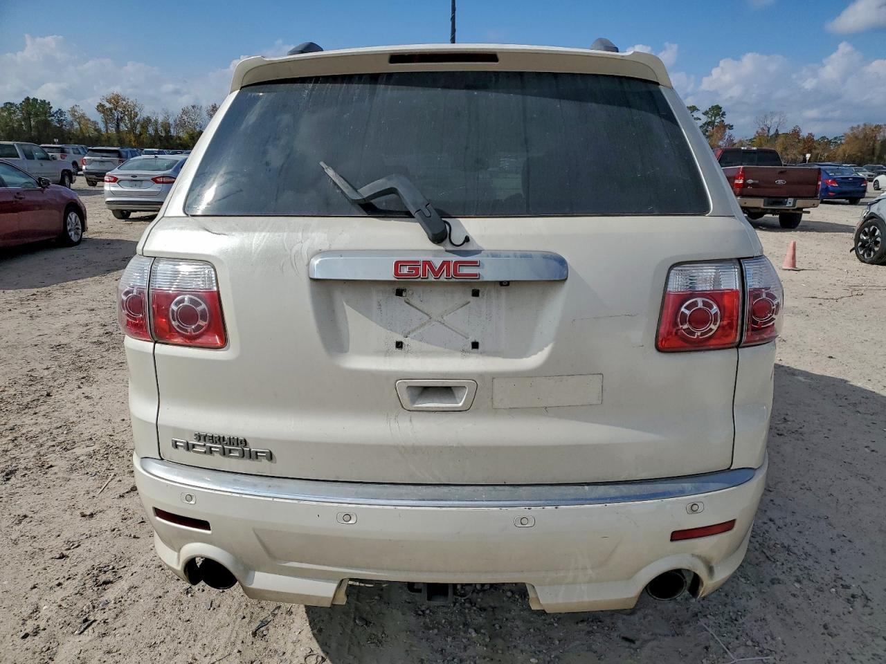 2011 GMC Acadia Denali - Фото 6