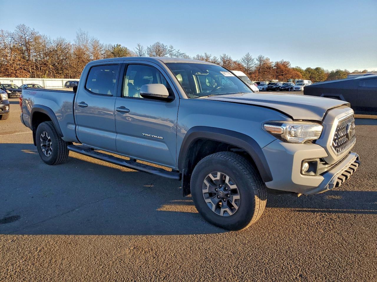 2019 Toyota Tacoma Double Cab - Image 4