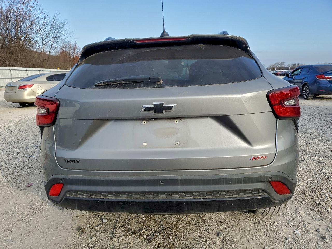 2025 Chev Trax - Фото 6