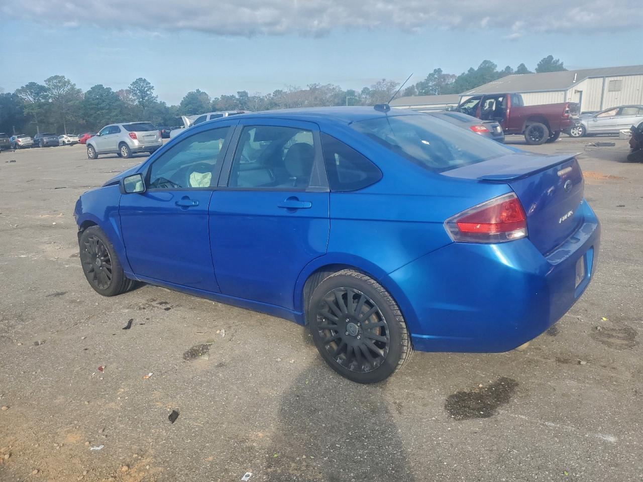 2010 Ford Focus Ses - Фото 2