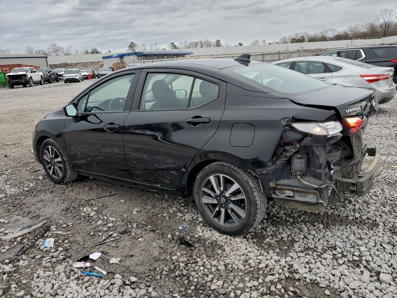 2021 Nissan Versa Sv - Фото 2