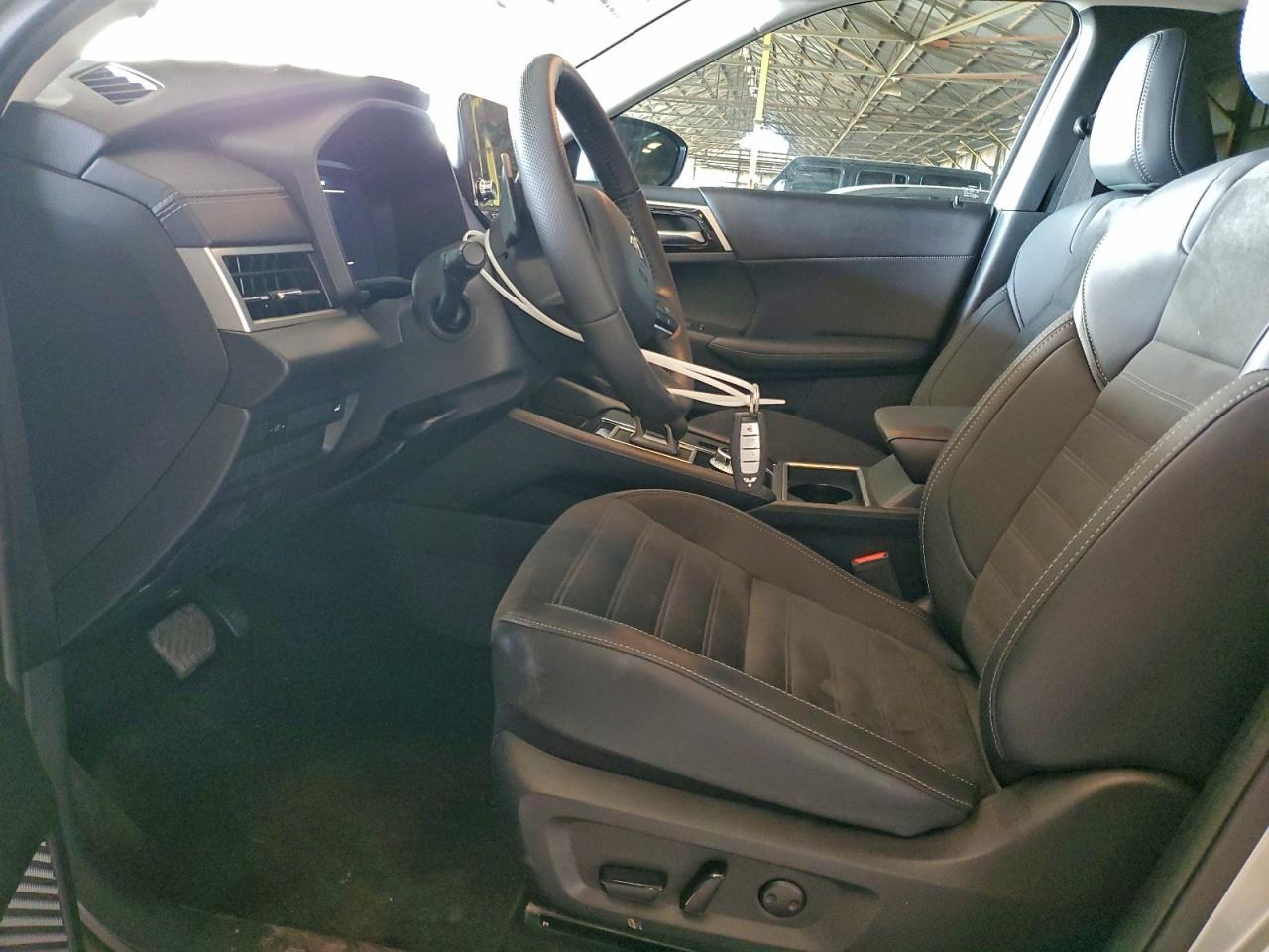 2024 Mitsubishi Outlander Se - Фото 7