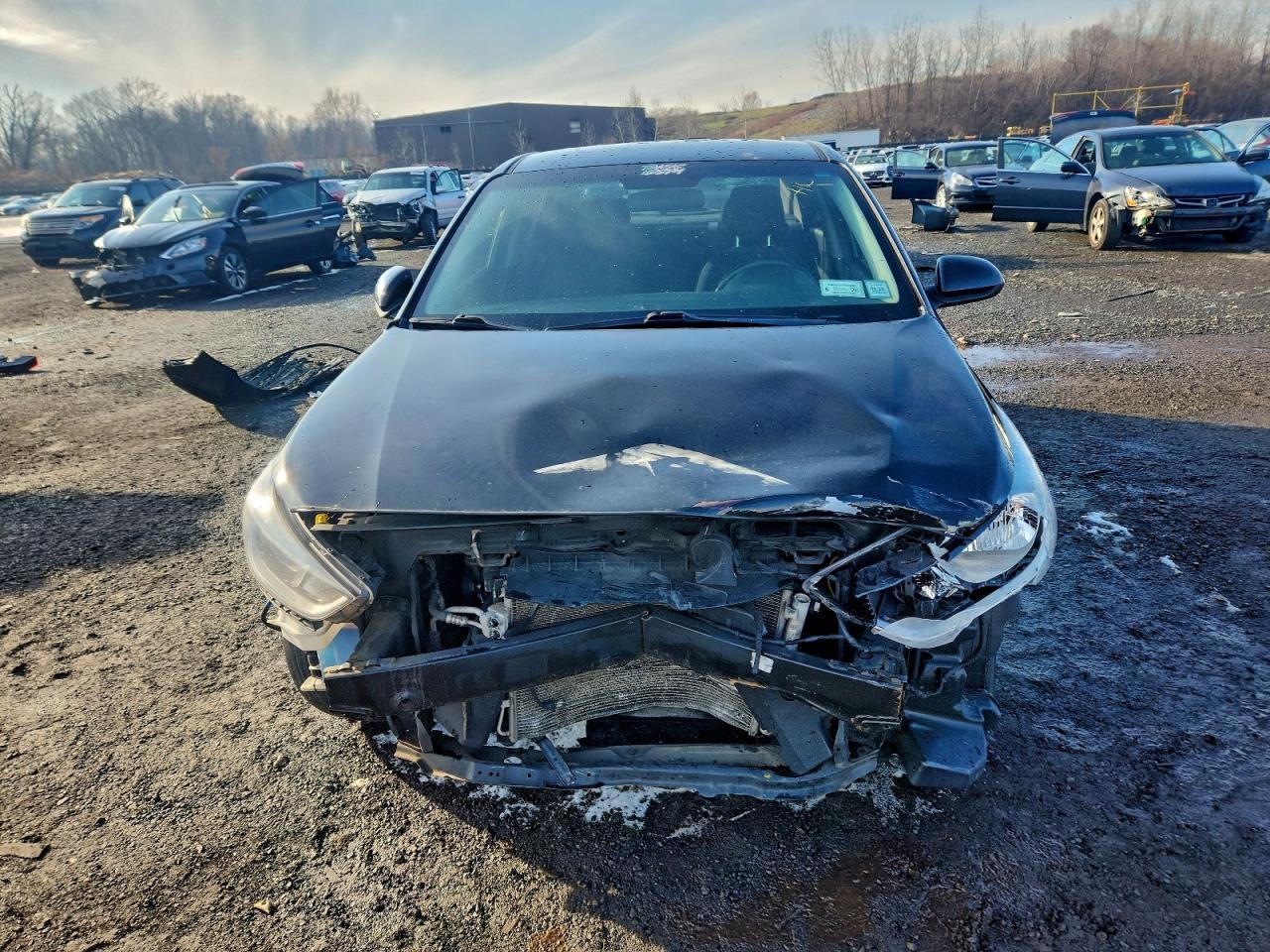 2019 Hyundai Accent Se - Фото 5