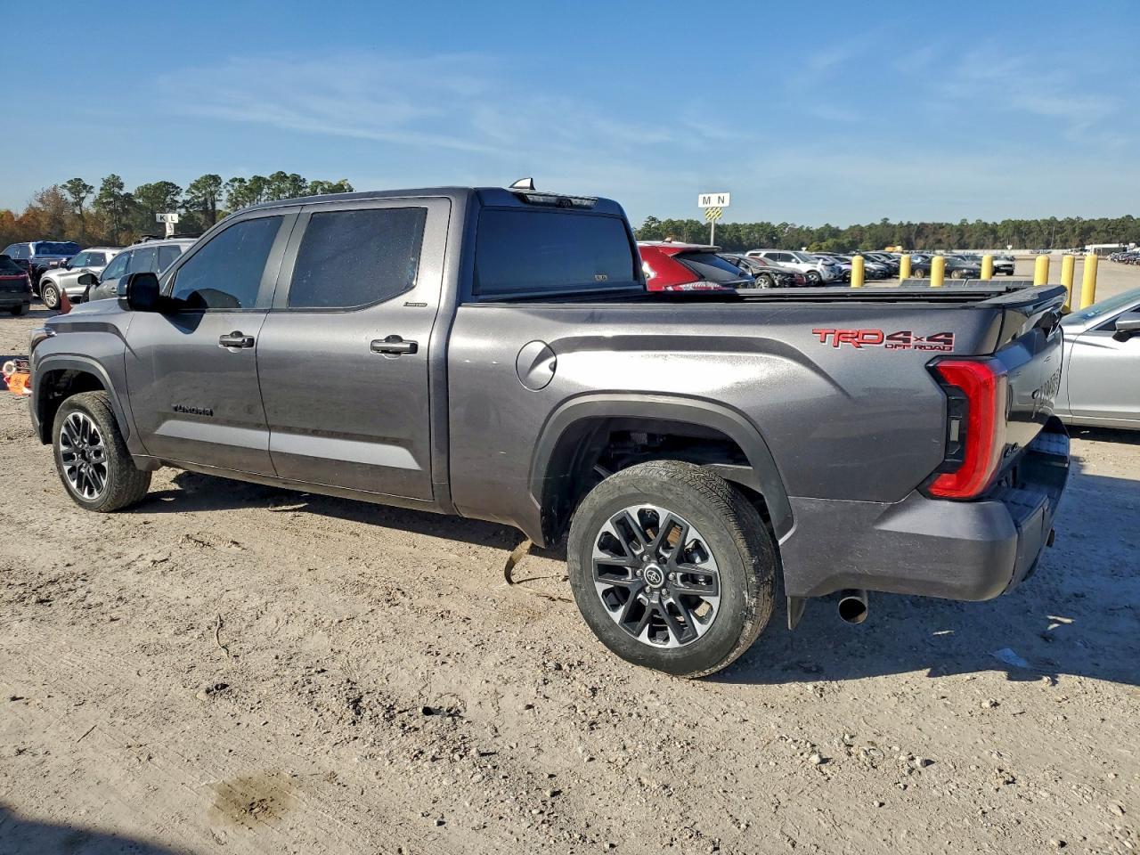 2024 Toyota Tundra Crewmax Limited - Фото 2