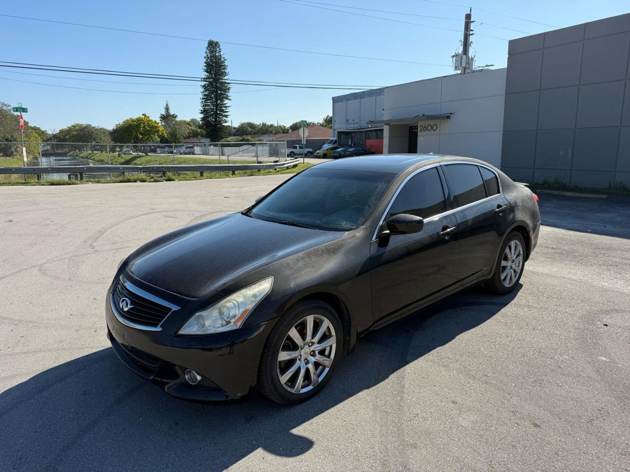 2011 Infiniti G37 - Фото 2