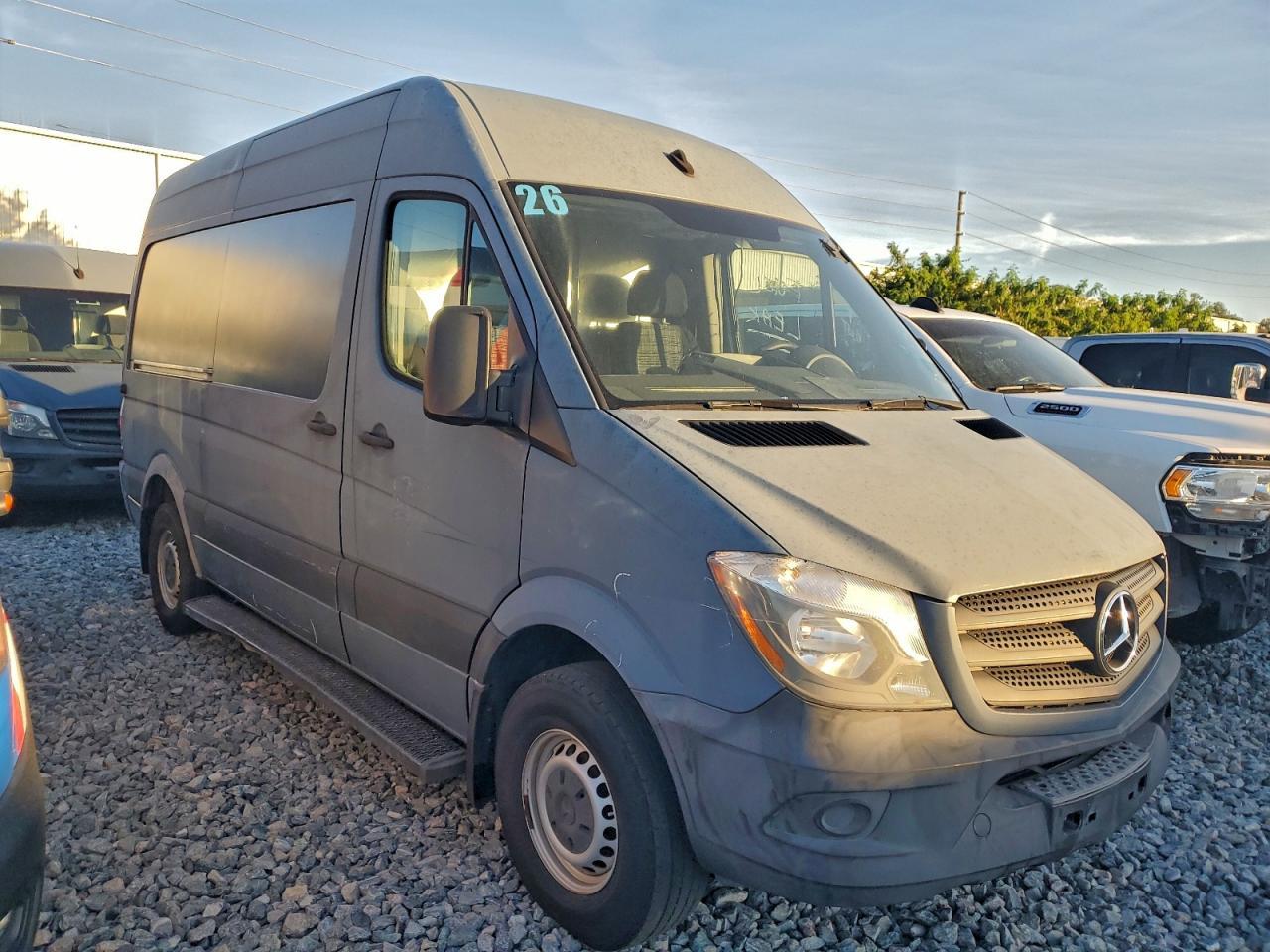 2018 Mercedes-Benz Sprinter 2500 - Image 4