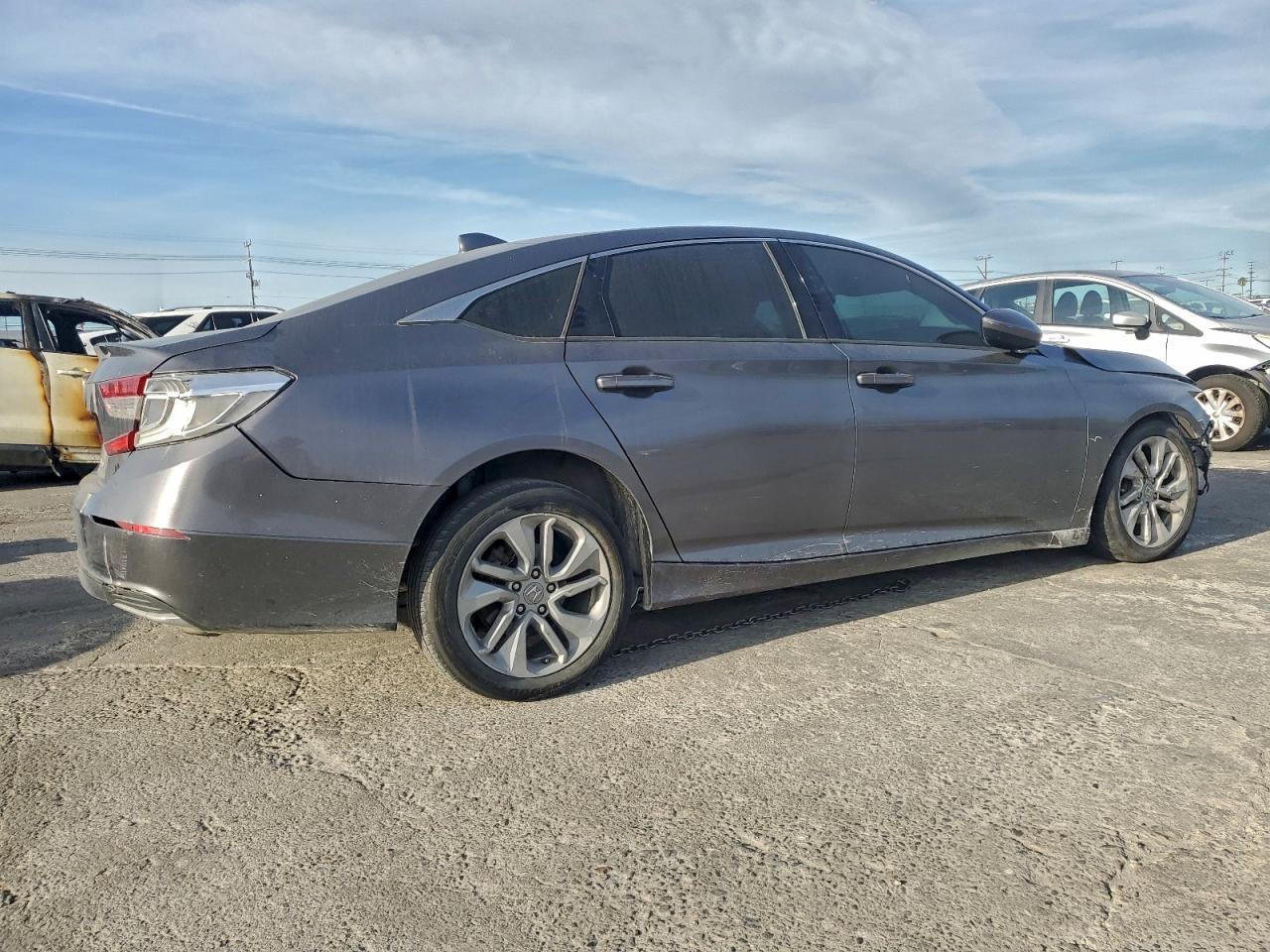 2020 Honda Accord Lx - Фото 3