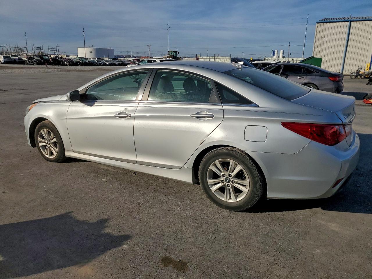 2014 Hyundai Sonata Gls - Фото 2