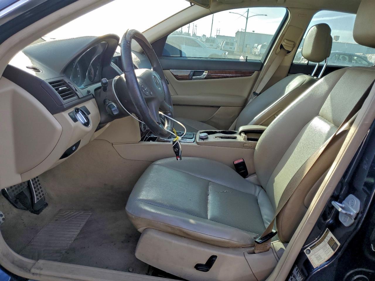 2011 Mercedes-Benz C 300 - Image 7