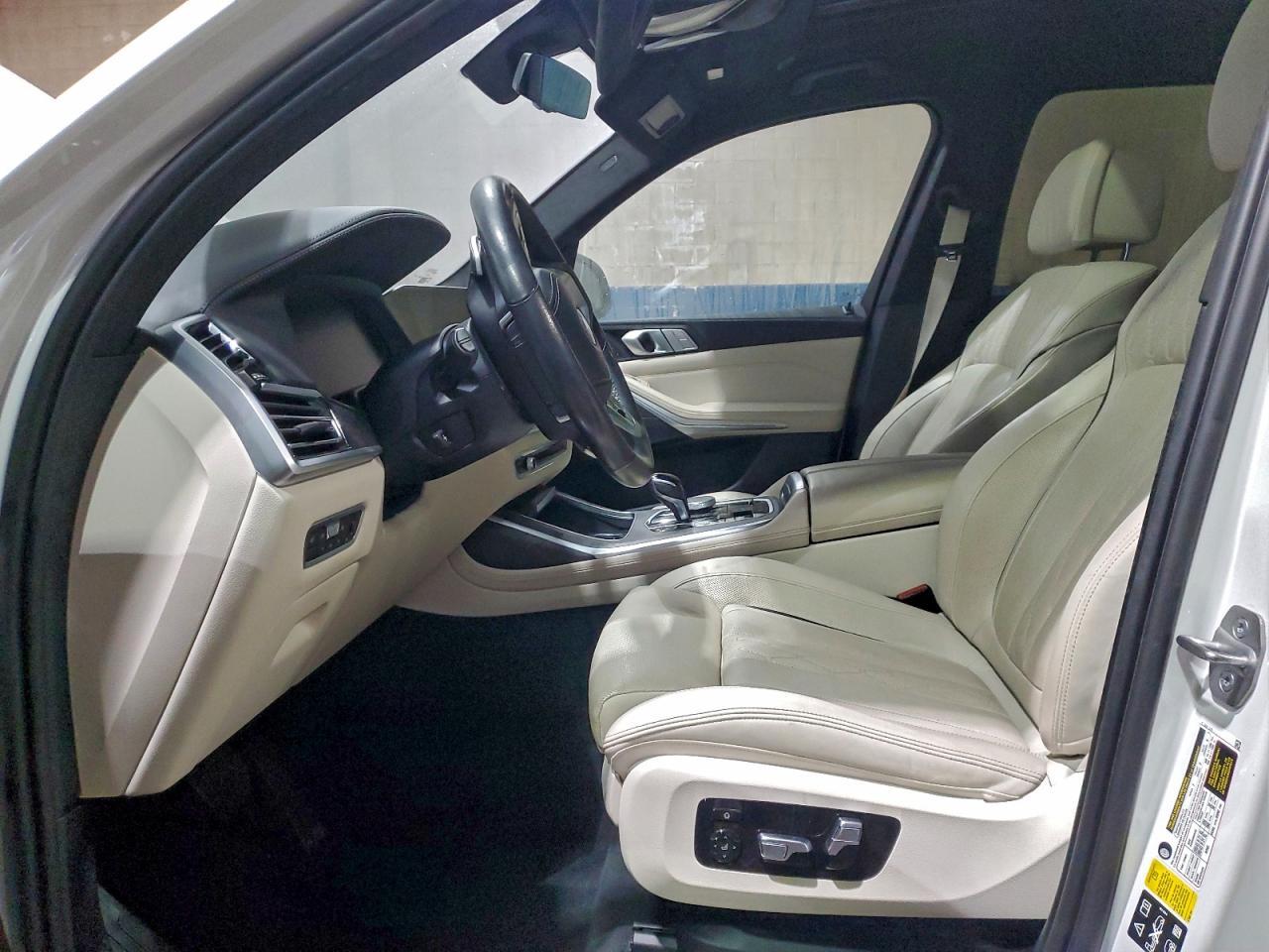 2022 BMW X7 xDrive40I - Фото 7