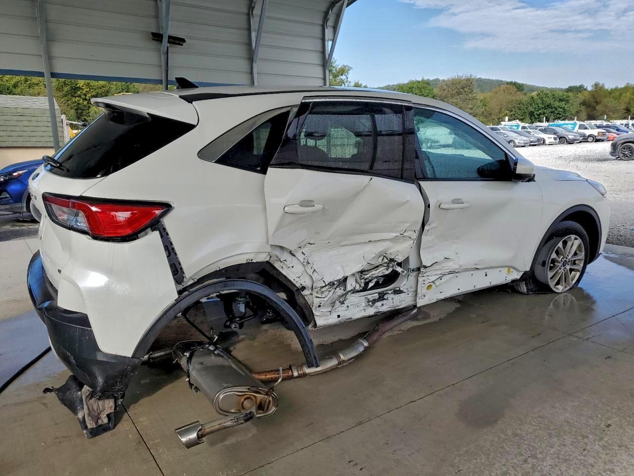 2020 Ford Escape Se - Фото 3