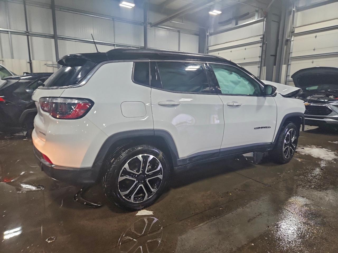 2022 Jeep Compass Limited - Фото 3