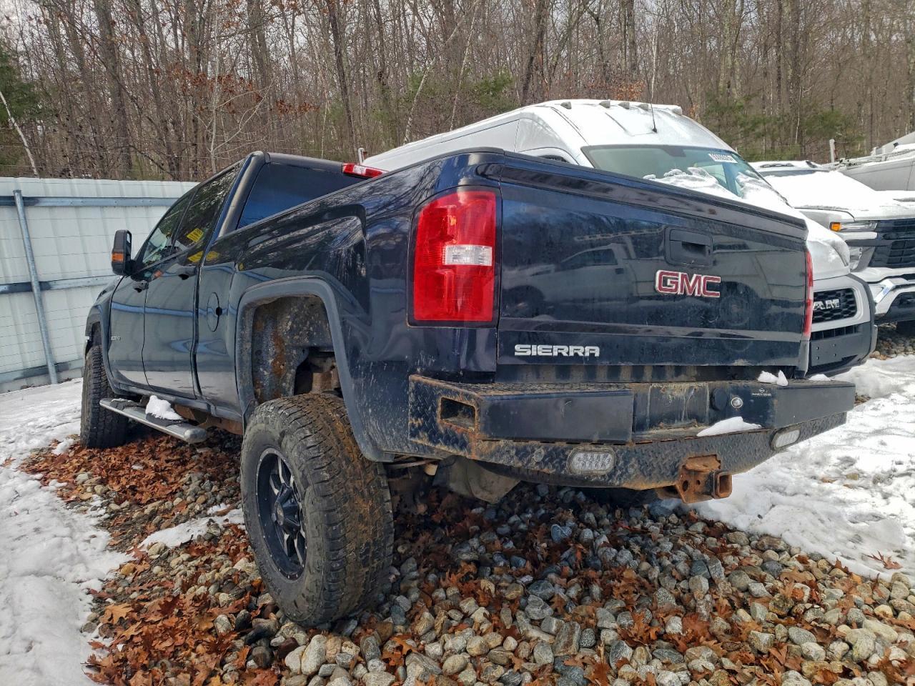 2018 GMC Sierra K3500 - Image 2