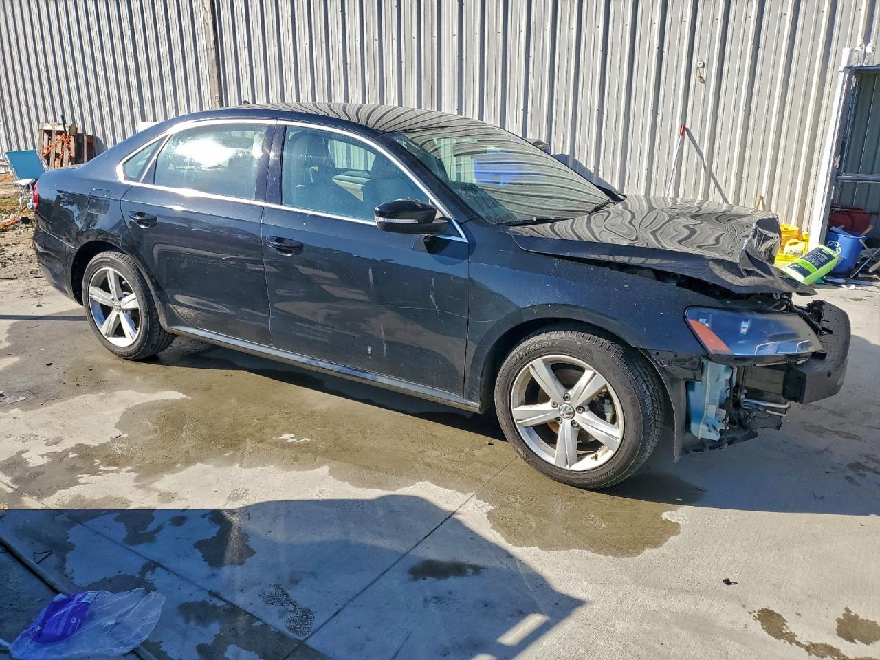 2015 Volkswagen Passat S - Фото 4