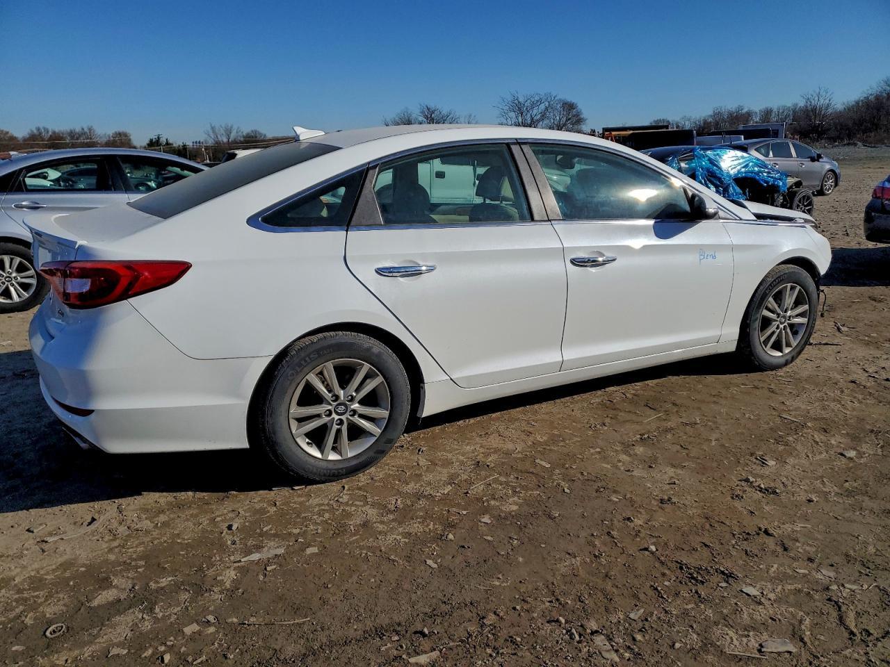 2015 Hyundai Sonata Eco - Image 3