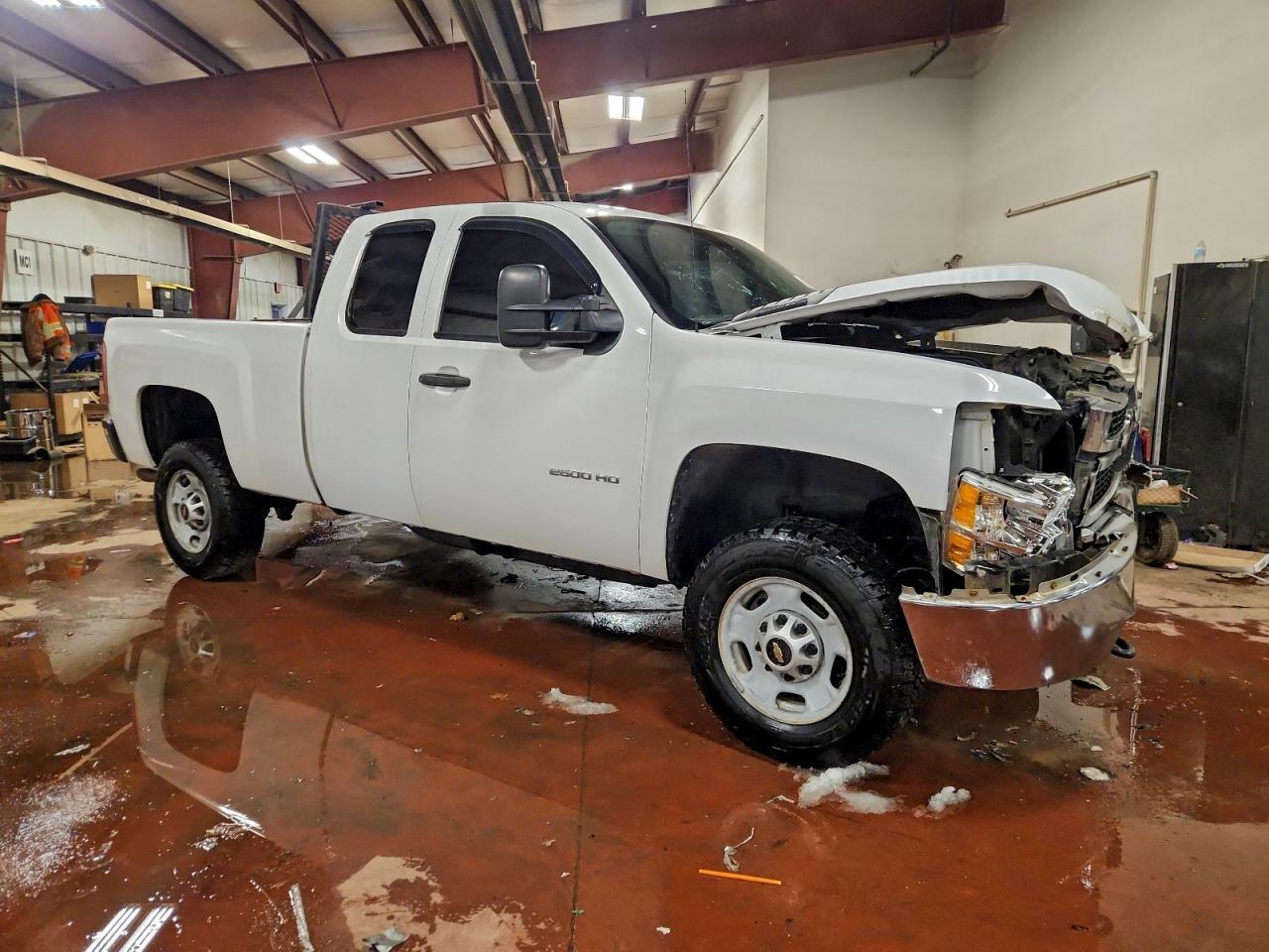 2013 Chevrolet Silverado K2500 Heavy Duty - Фото 4