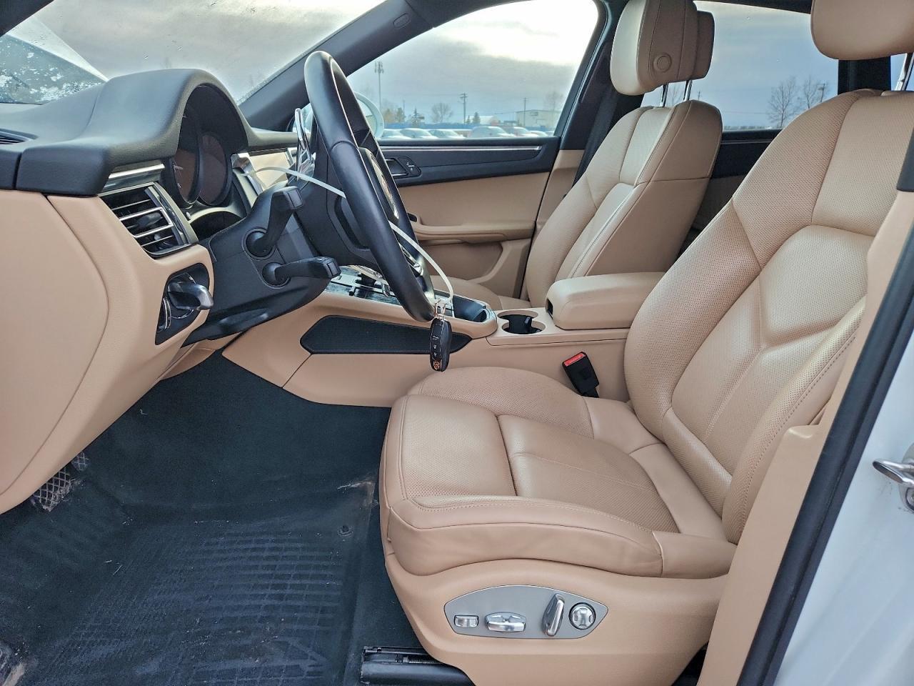 2022 Porsche Macan - Фото 7