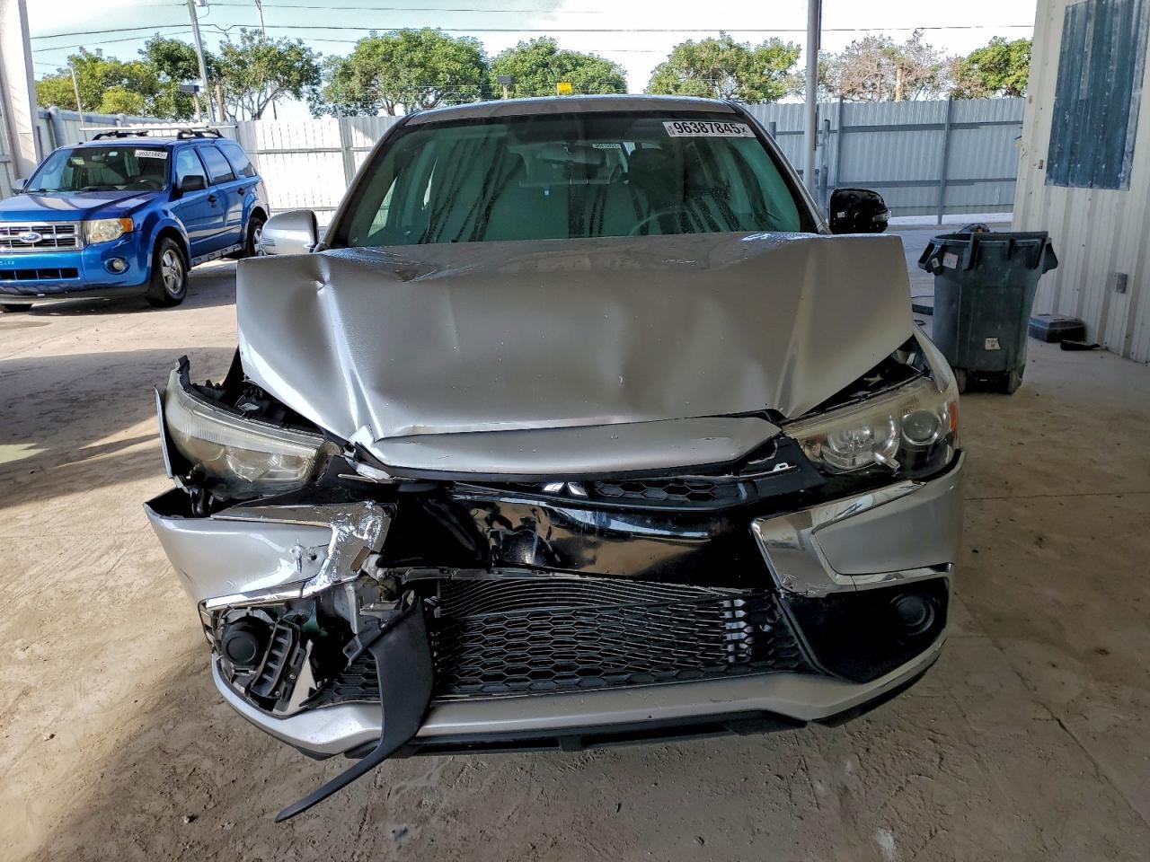 2019 Mitsubishi Outlander Sport Es - Image 5