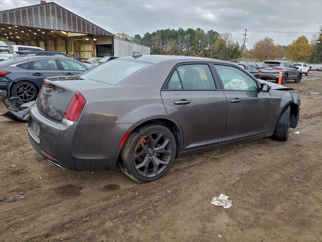 2021 Chrysler 300 S - Фото 3