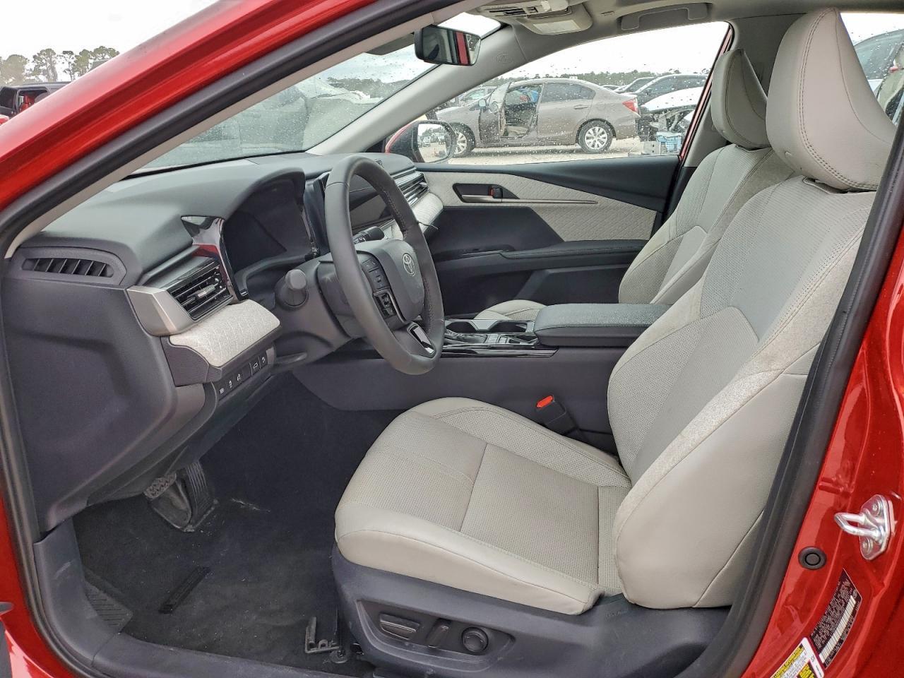 2025 Toyota Camry Xse - Image 7