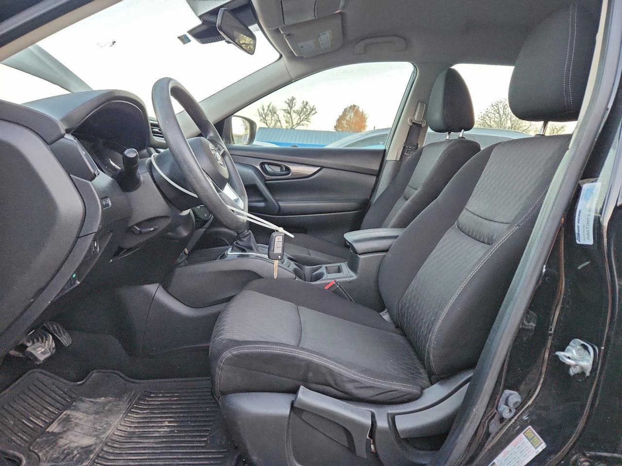 2020 Nissan Rogue S - Image 7