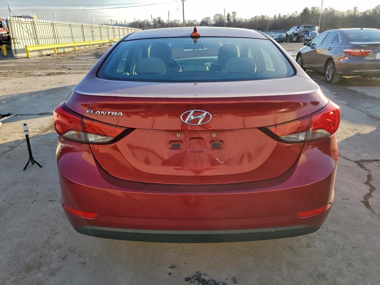 2015 Hyundai Elantra Se - Image 6