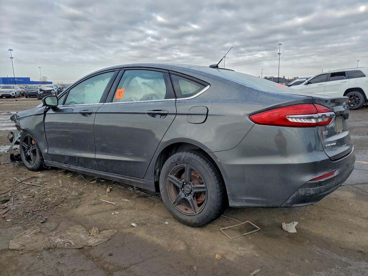 2019 Ford Fusion S - Фото 2