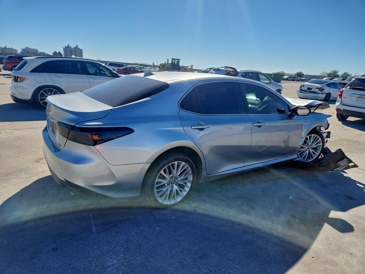 2019 Toyota Camry L - Фото 3