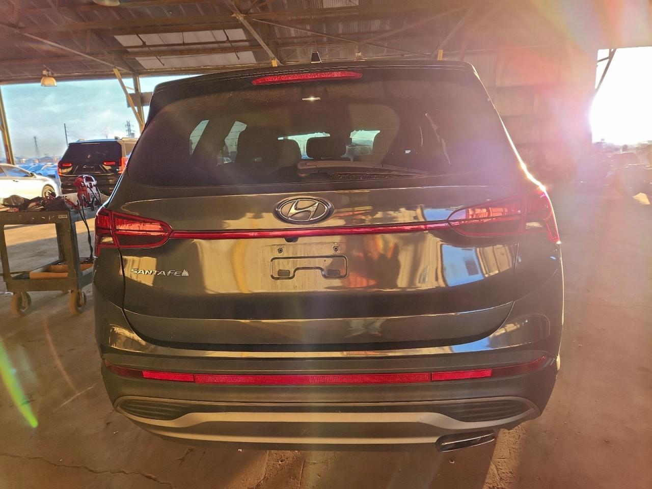 2021 Hyundai Santa Fe Se - Image 6