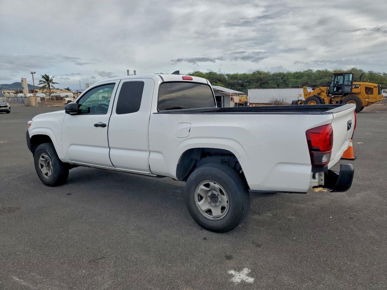 2021 Toyota Tacoma Access Cab - Image 2