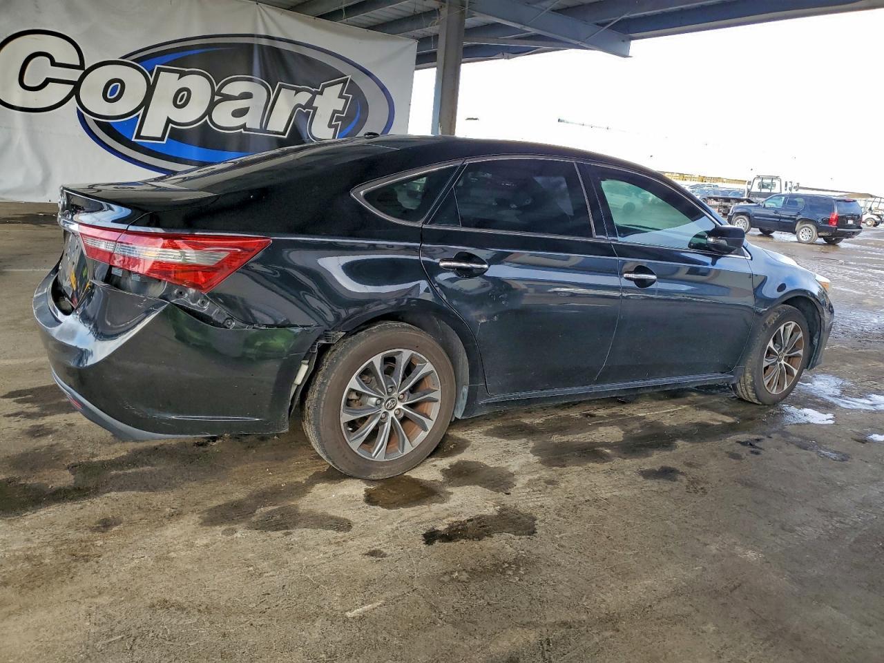 2016 Toyota Avalon Xle - Image 3