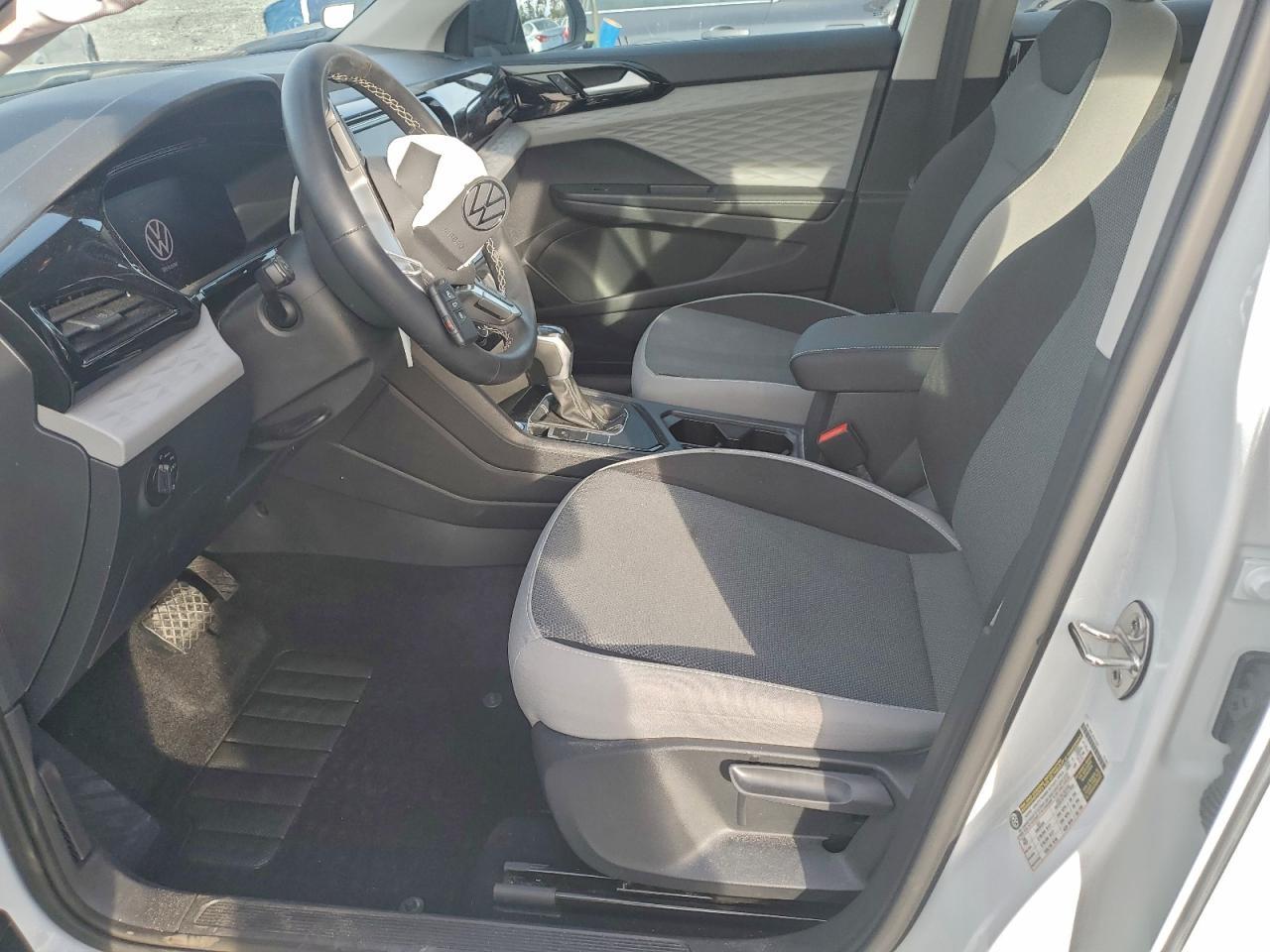 2024 Volkswagen Taos S - Фото 7