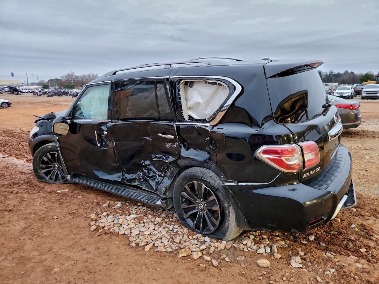 2018 Nissan Armada Sv - Image 2