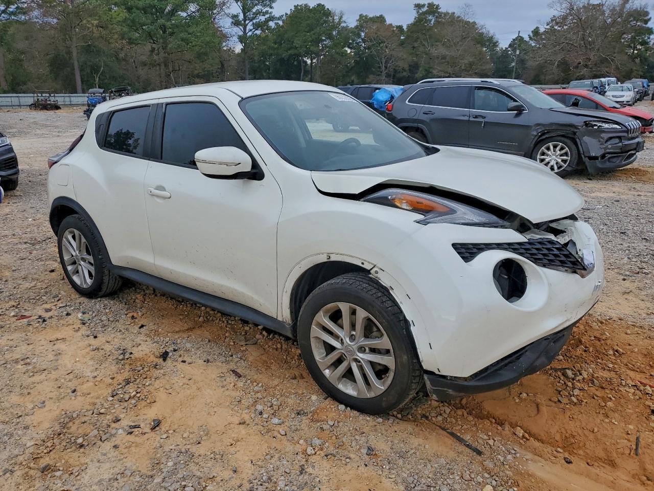2017 Nissan Juke S - Фото 4